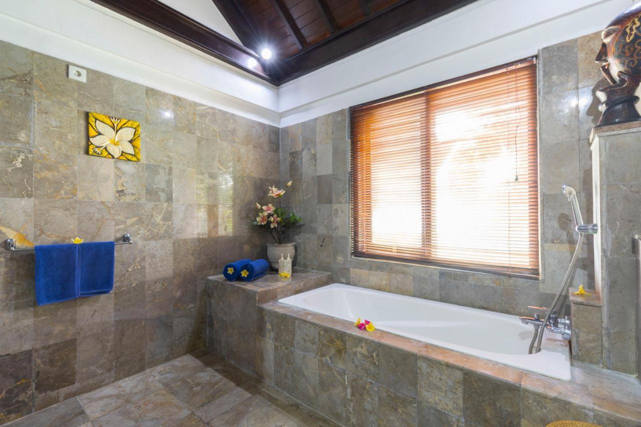 Villa Kibbi Seminyak Exterior foto